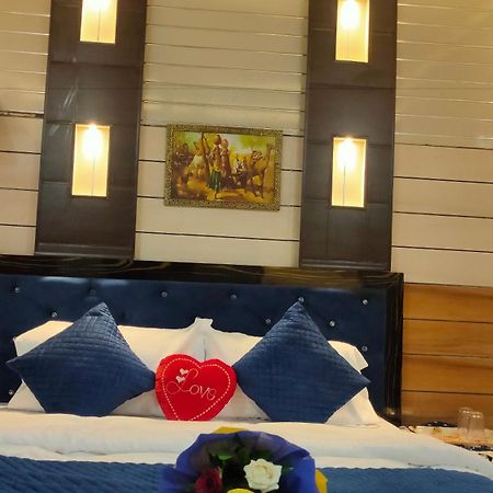 Sri Krishna Residency Hotel Varanasi Ngoại thất bức ảnh
