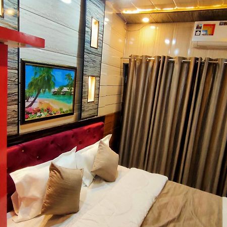 Sri Krishna Residency Hotel Varanasi Ngoại thất bức ảnh