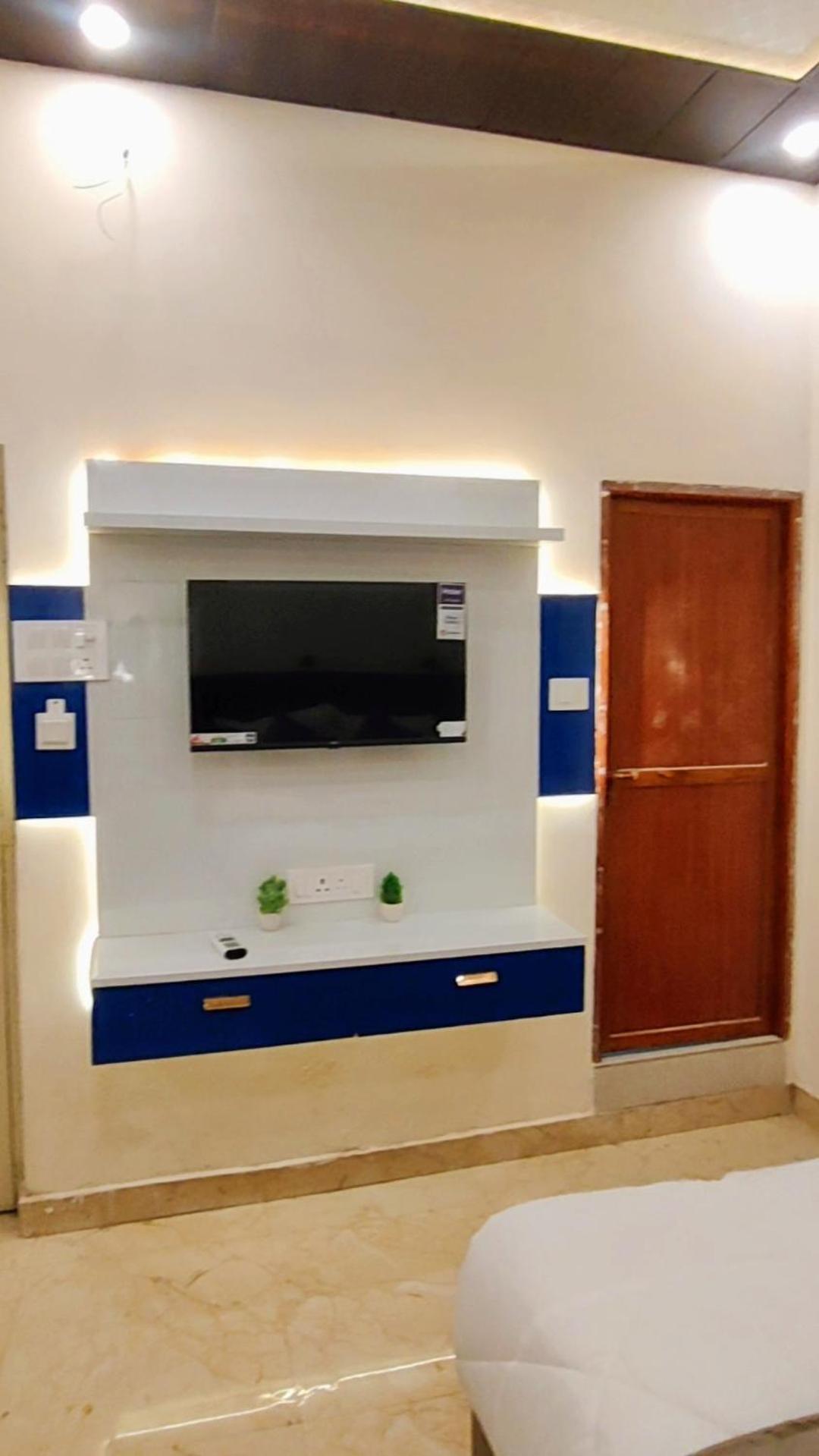Sri Krishna Residency Hotel Varanasi Ngoại thất bức ảnh