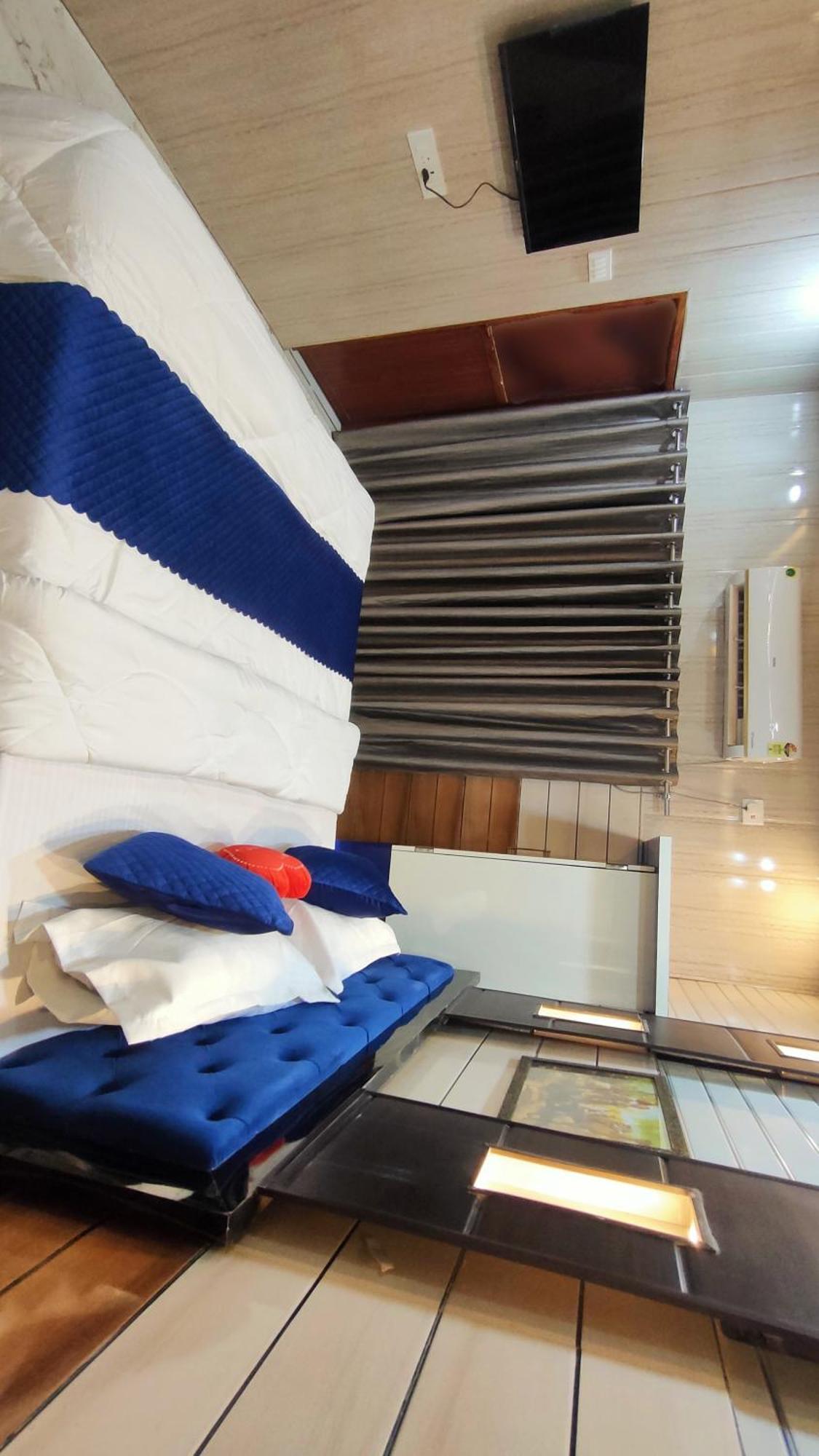 Sri Krishna Residency Hotel Varanasi Ngoại thất bức ảnh