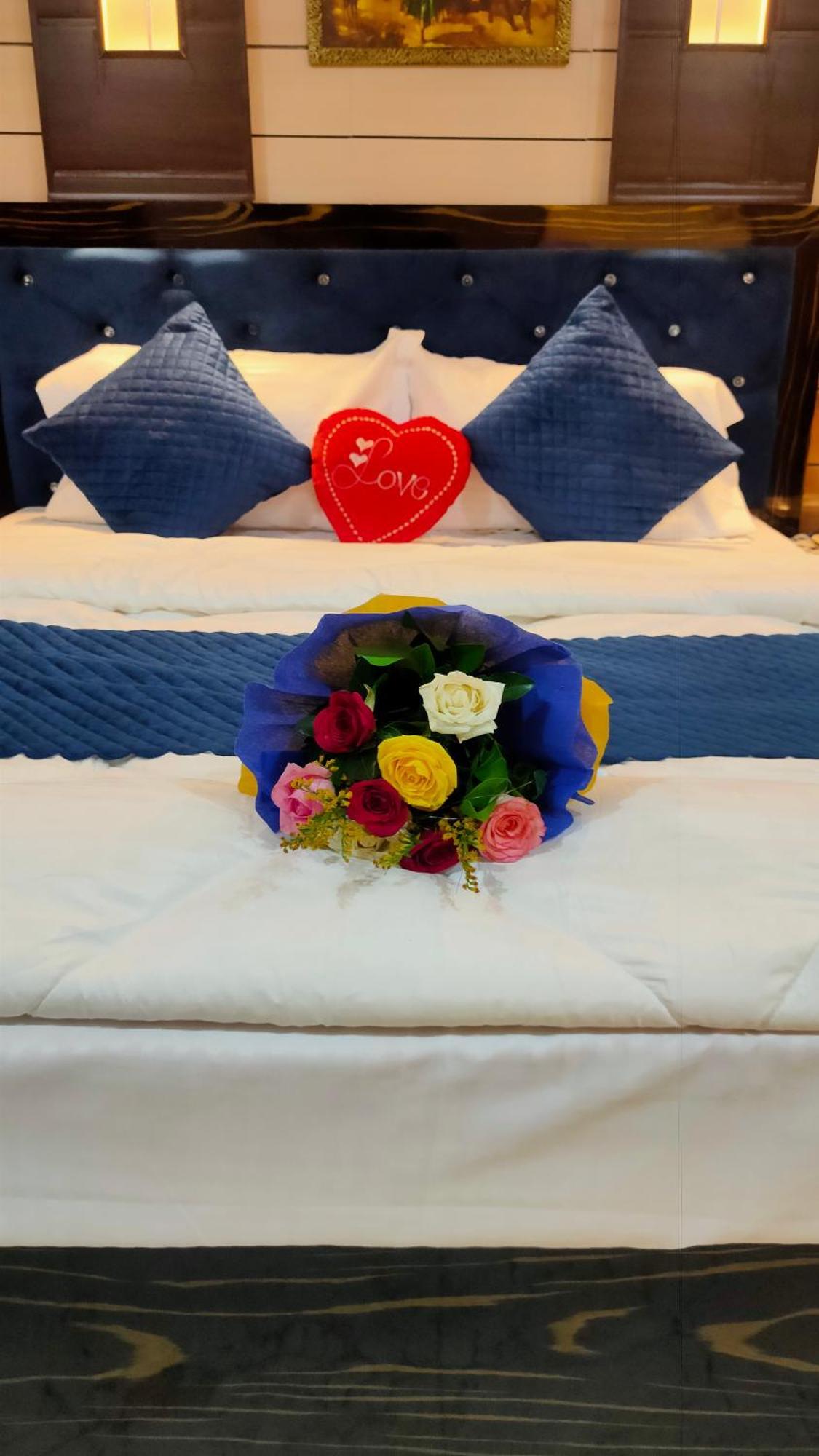Sri Krishna Residency Hotel Varanasi Ngoại thất bức ảnh